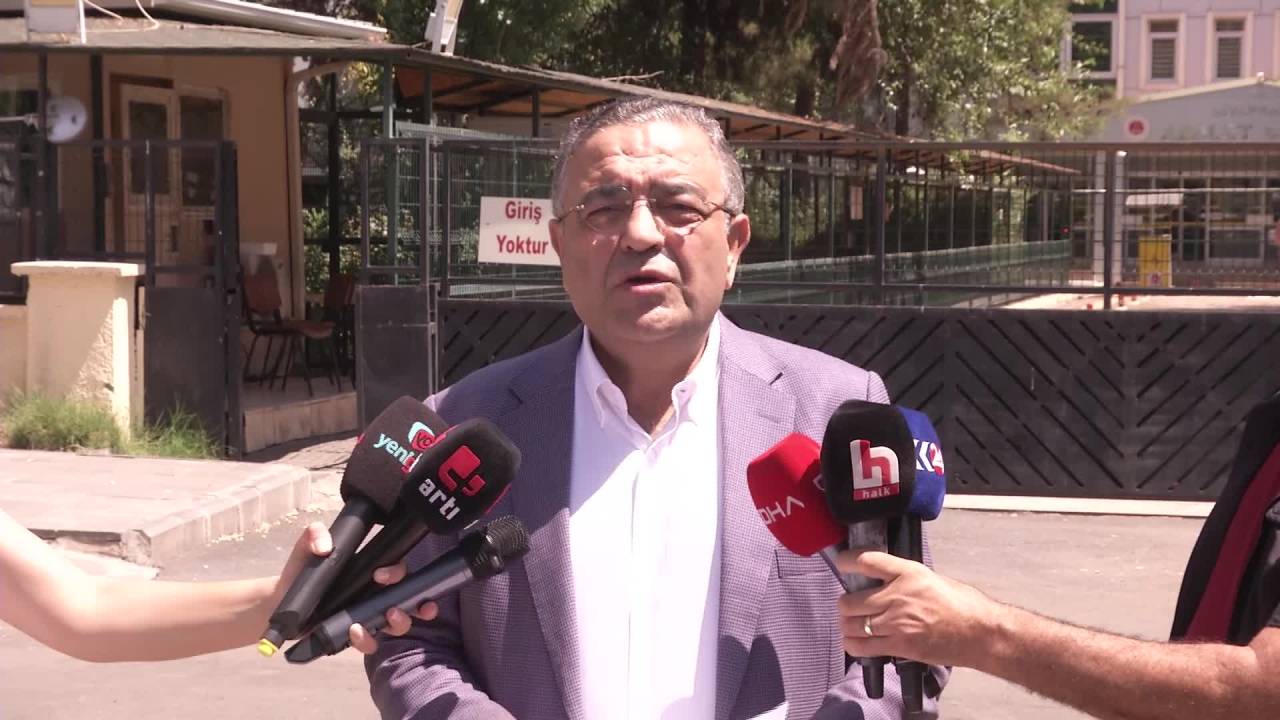 Chp Diyarbakır Milletvekili Sezgin Tanrıkulu Tmo Yetkilileri Hakkında Suç Duyurusunda Bulundu