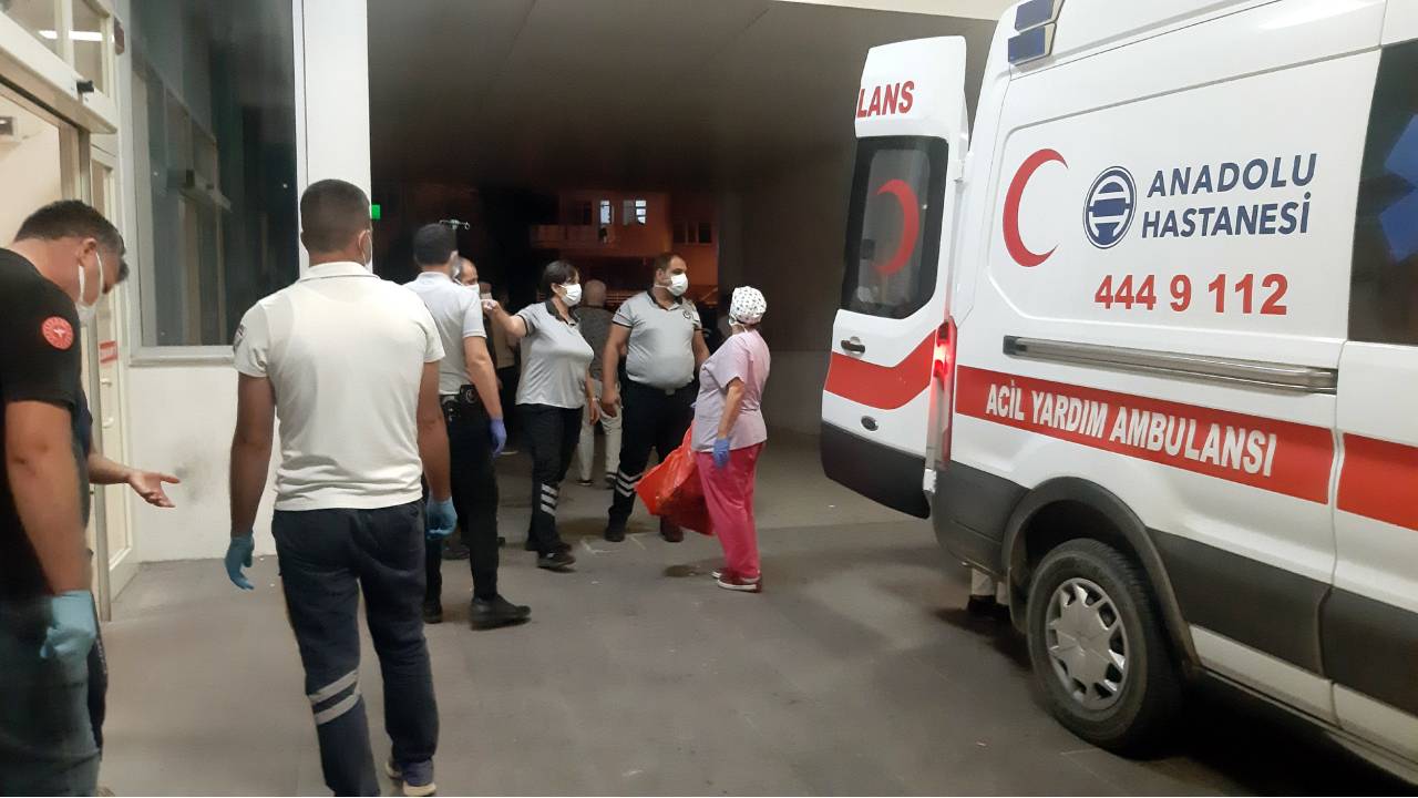 Antalya'da Silahlı Bıçaklı 'hayvan Otlama' Kavgası: 2 Ölü, 1 Yaralı