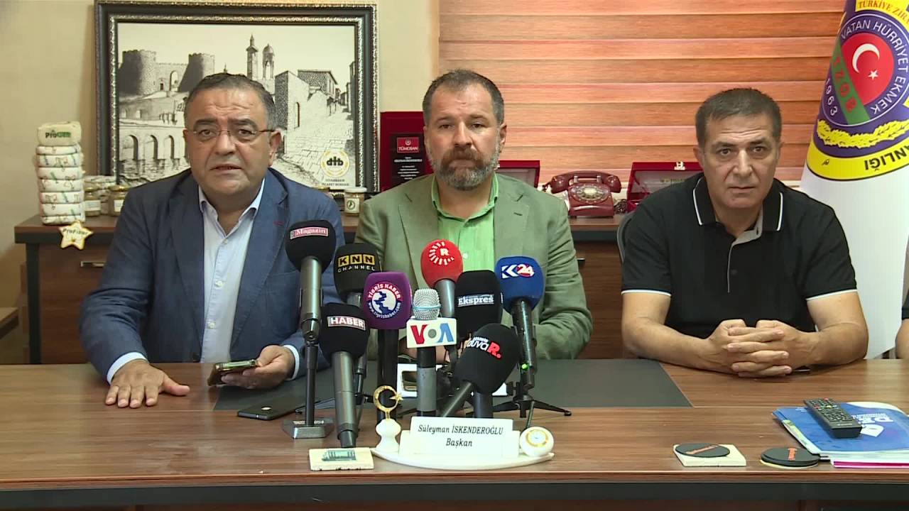 Sezgin Tanrıkulu'ndan Mısır Alım Fiyatına Tepki: "Çiftçilerle Dalga Geçiyorlar"