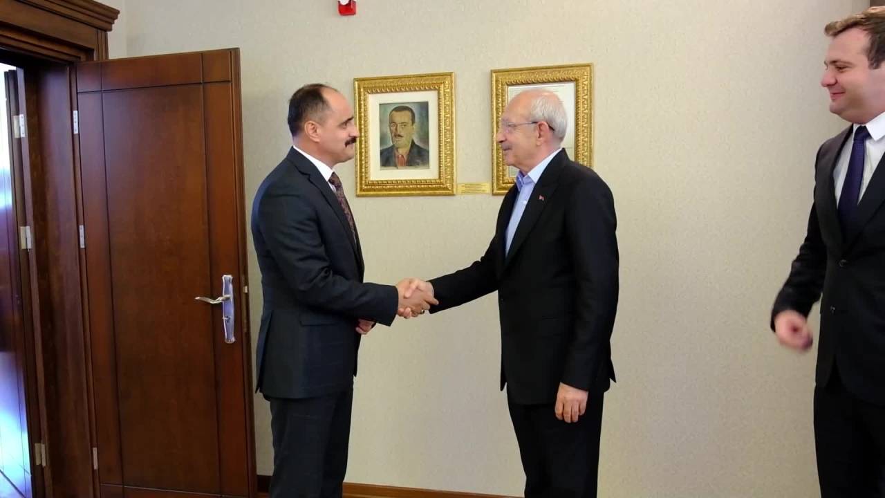 Chp Lideri Kılıçdaroğlu, Atanamayan Uzman Çavuşlar Derneği Heyetini Kabul Etti