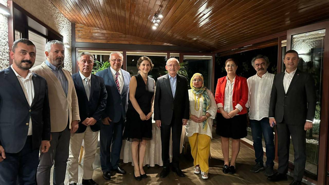 Kılıçdaroğlu, Ankara’da Gazetecilerle Bir Araya Geldi