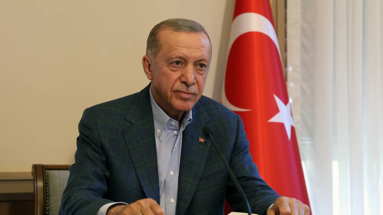 Erdoğan: "Filenin Sultanları'nı Canıgönülden Tebrik Ediyorum"
