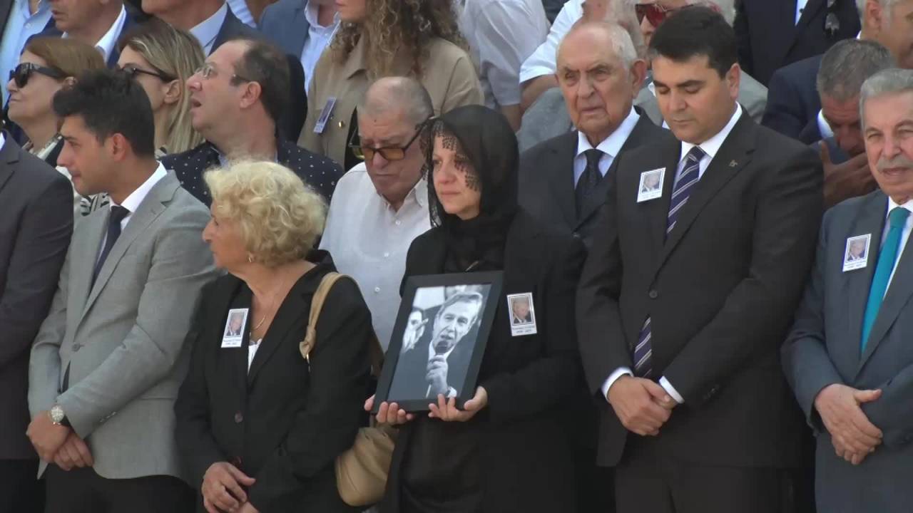 Eski Bakan Cevheri Tbmm'de Düzenlenen Törenle Son Yolculuğuna Uğurlandı