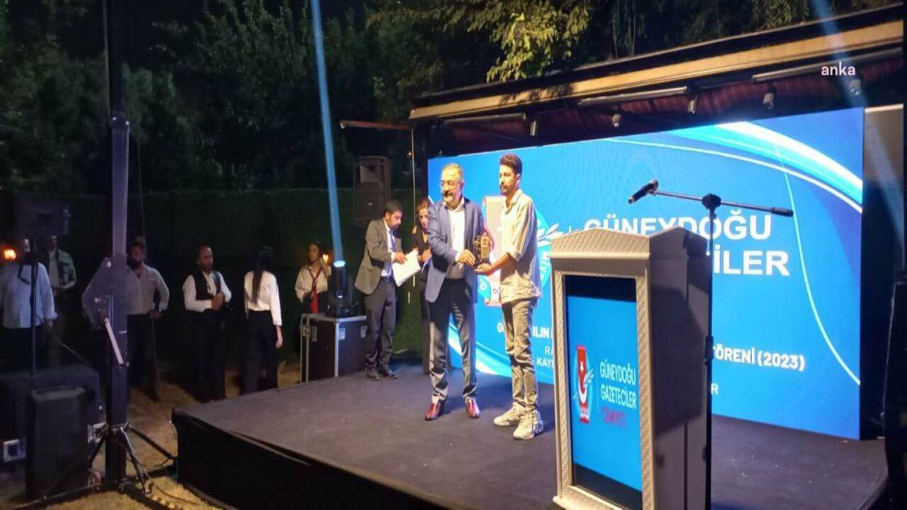 Sezgin Tanrıkulu: "Bu Ağır Ortamda Hakikatten Ve Onları Ortaya Çıkarmaktan Vazgeçmeyelim"