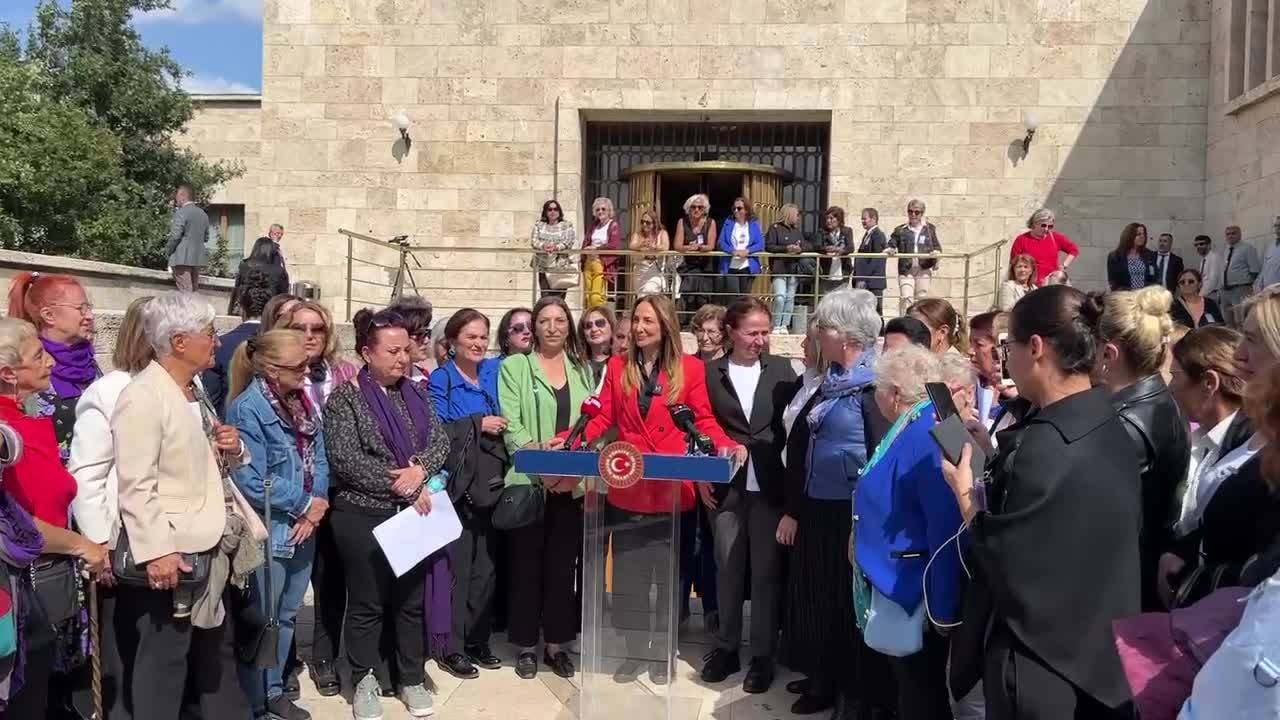 Aylin Nazlıaka: "Kadını Bir Kuluçka Makinesi Gibi Görenlerle Asla Ve Asla Yeni Bir Anayasa Yapılamaz"