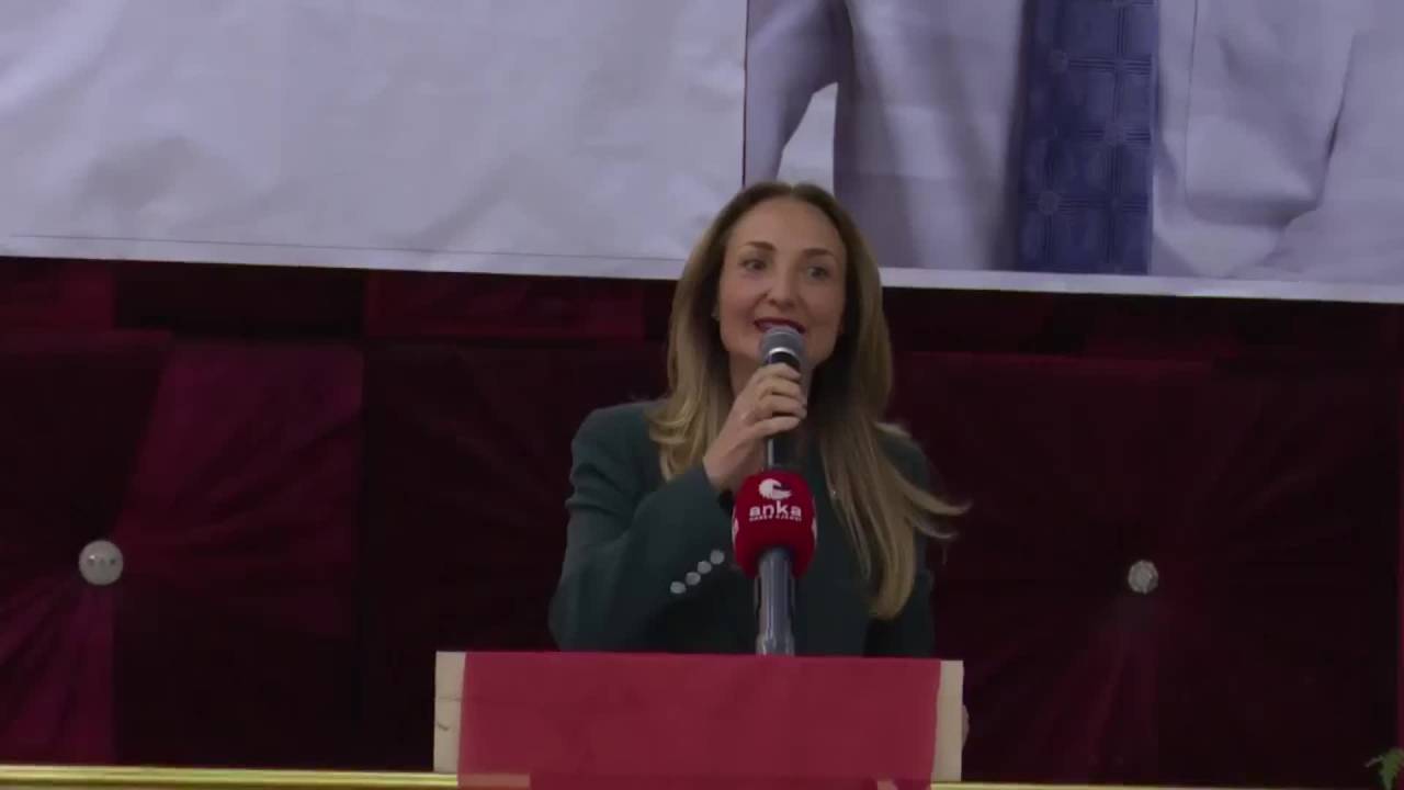 Chp Diyarbakır İl Kongresi... Aylin Nazlıaka: “Eşit Temsil, Fermuar Sistemi İstiyoruz”