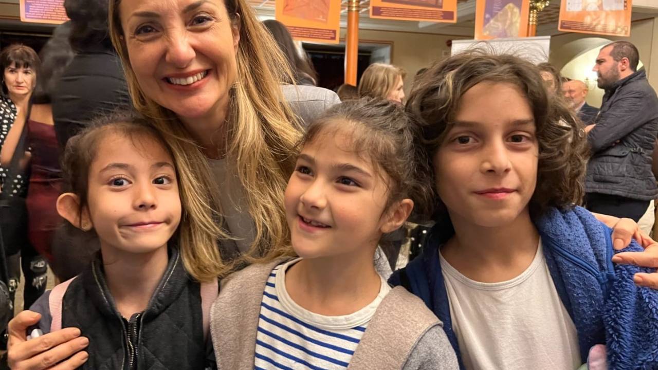 Aylin Nazlıaka'dan İktidara Çağrı: "Çocukların Laik, Çağdaş, Demokratik Bir Ülkede Yaşamasının Önünü Açın"