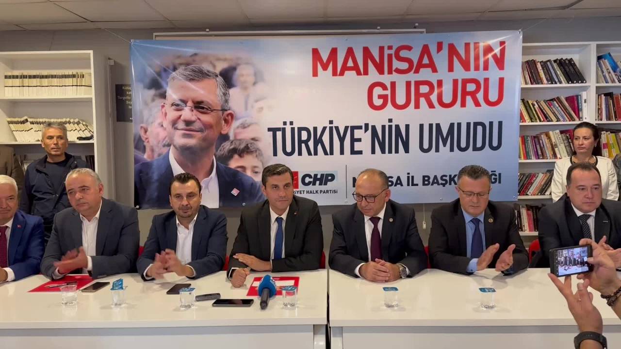 Chp Manisa Örgütünden Özgür Özel’e Destek: “Türkiye Değişmelidir, Öncelikle Chp’de Bir Değişim Gereklidir”