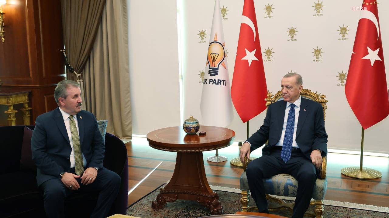 Erdoğan, Bbp Genel Başkanı Destici İle Akp Genel Merkezi'nde Görüştü