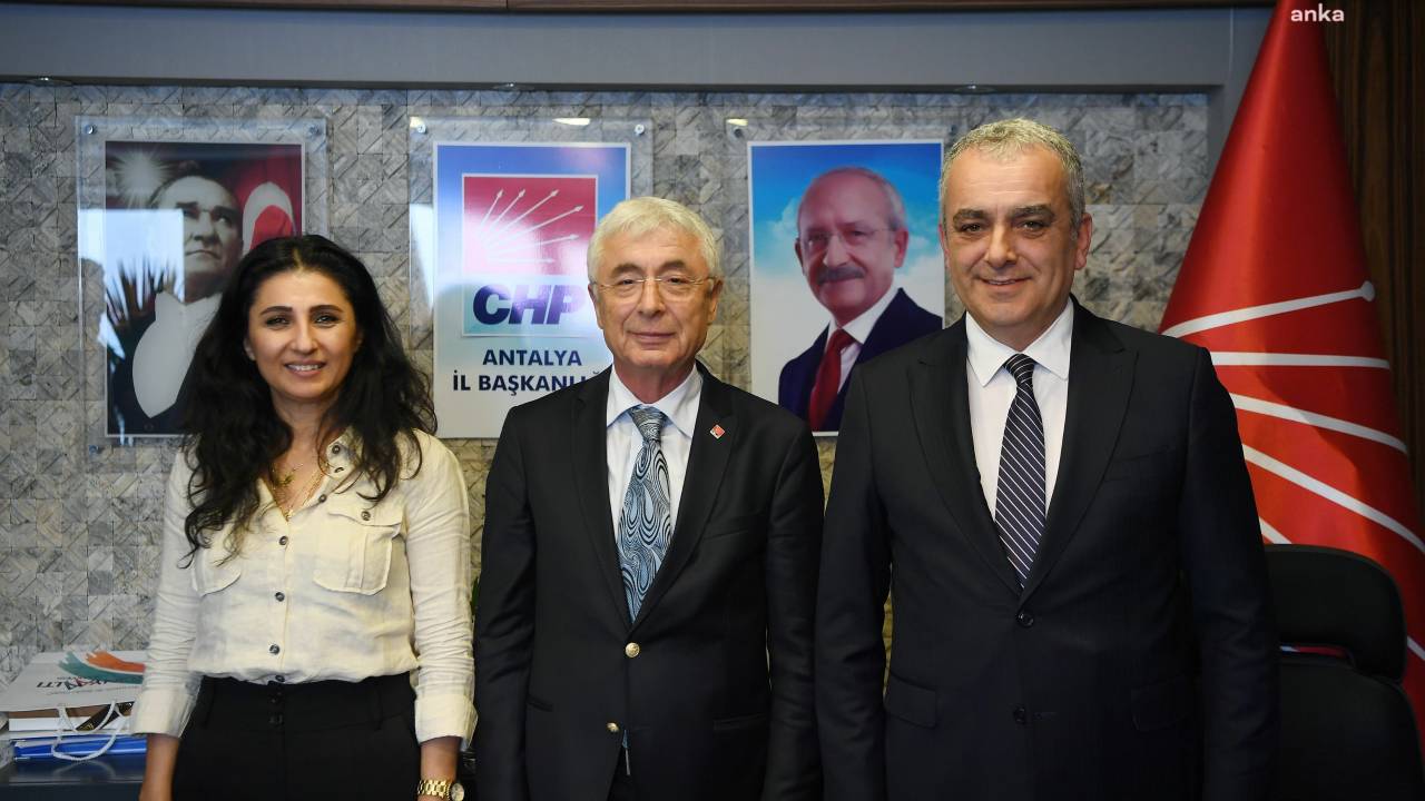 Konyaaltı Belediye Başkanı Esen'den Chp İl Başkanı Ve İl Yönetimine Ziyaret