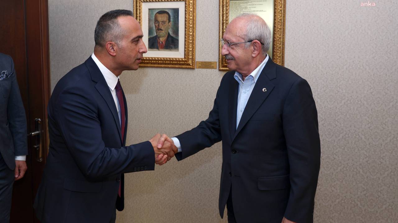 Kılıçdaroğlu, Chp Çorum İl Başkanı Dinçer Solmaz İle Bir Araya Geldi