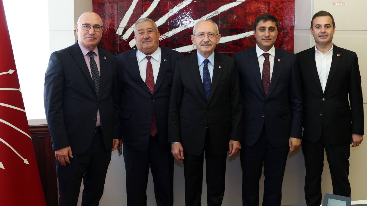 Kılıçdaroğlu, Chp Şanlıurfa İl Başkanı Karadağ Ve Merkez İlçe Başkanı Öncel’i Kabul Etti