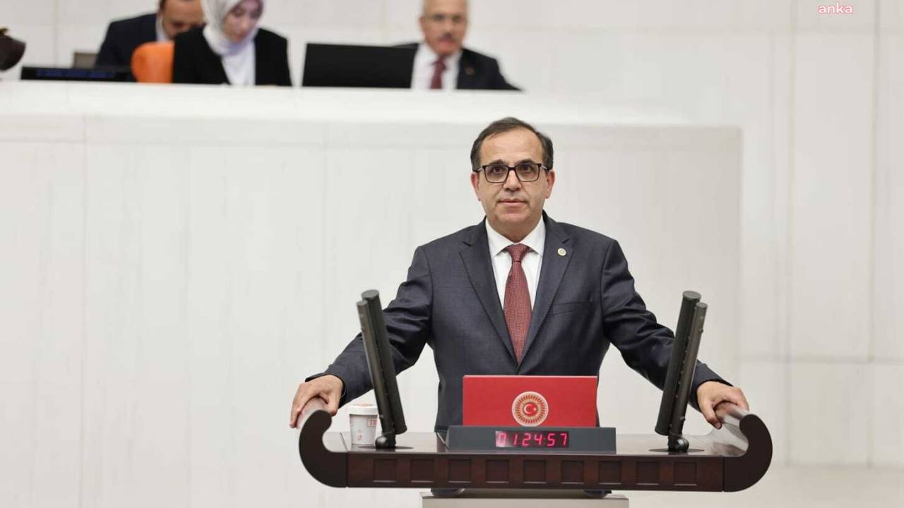 Türker Ateş: “Müteahhitlerin Yeterlik Sistemi 4 Yıldır Kurulamadı”