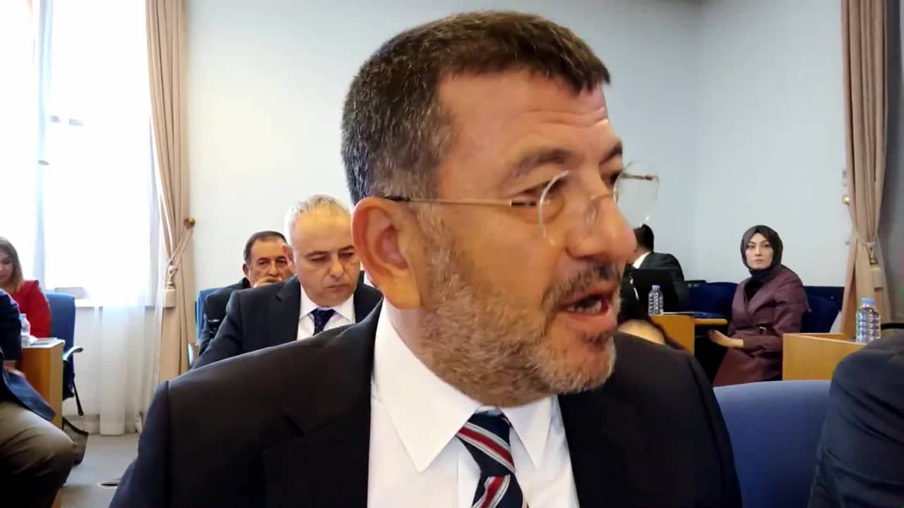 Veli Ağbaba: "Devlet Bütün Gelirini Kumara, Tefeciliğe Ve Alkole Bağlamış Durumda"