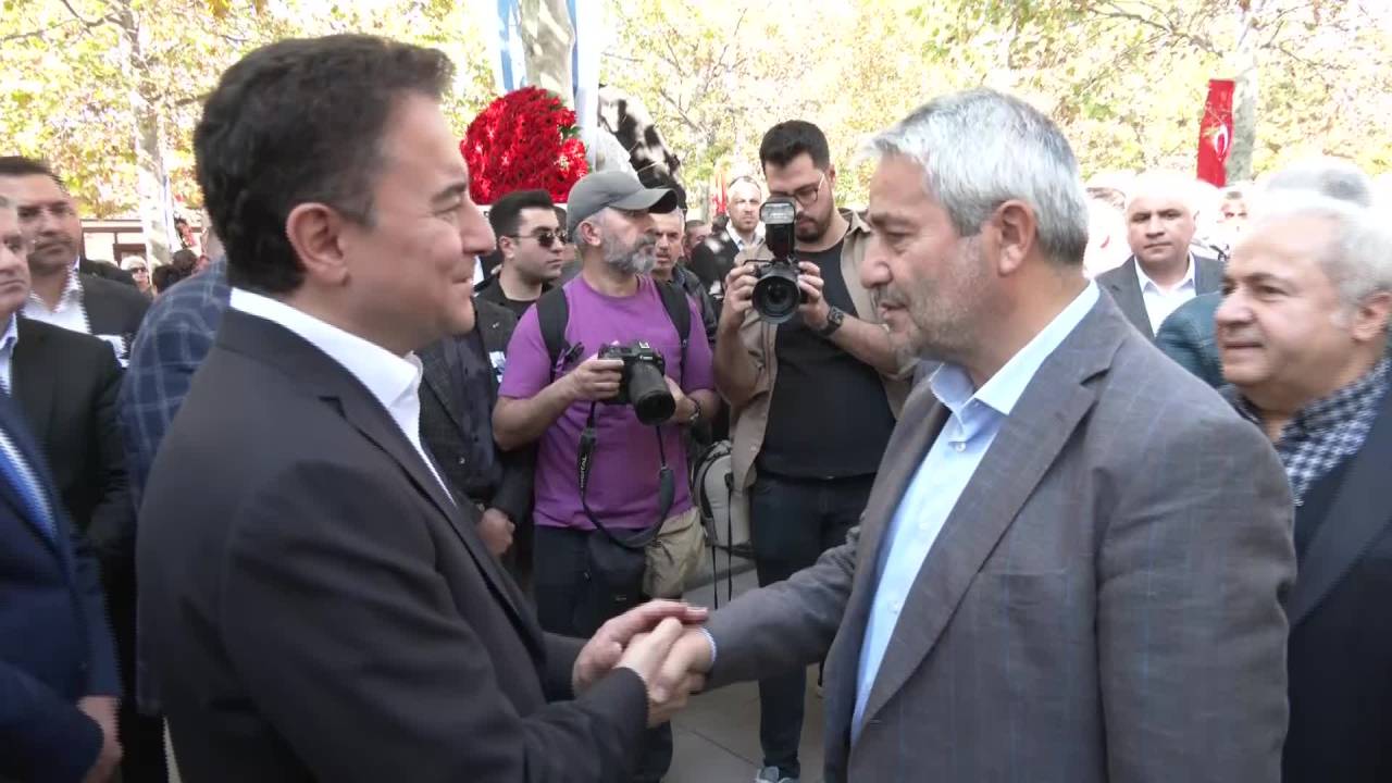 Ali Babacan’ın Babası Hilmi Babacan Son Yolculuğuna Uğurlandı