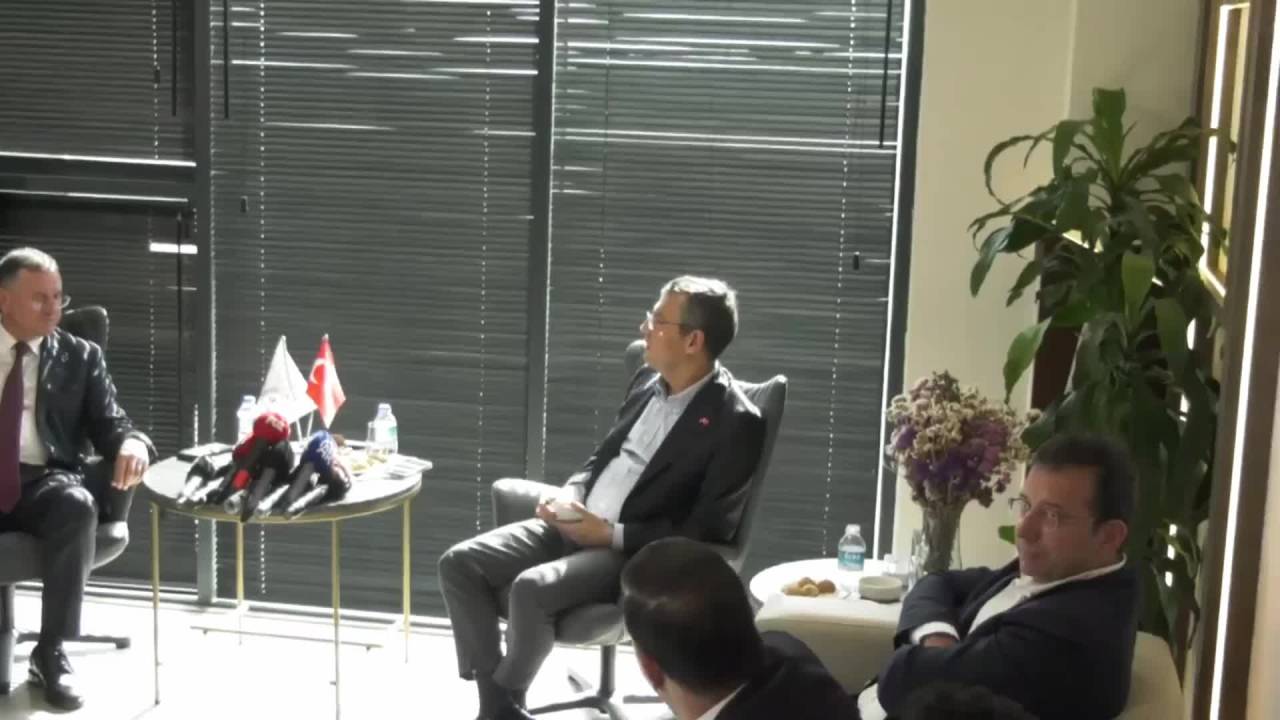 Özgür Özel: "Buradaki Hassasiyetimiz Hatay'ın Demografik Yapısına Sahip Çıkmaktır"