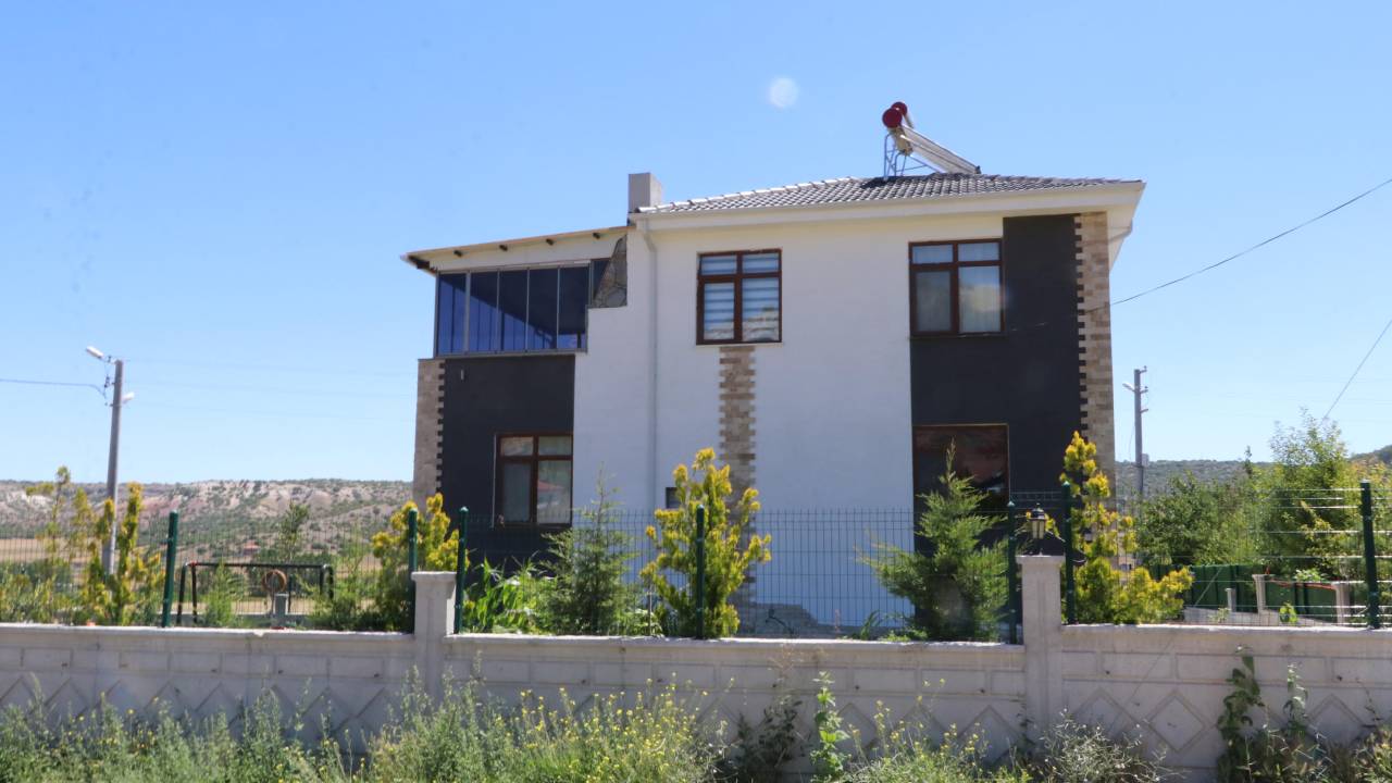 Tartıştığı Eşini Öldürüp, İntihar Etti