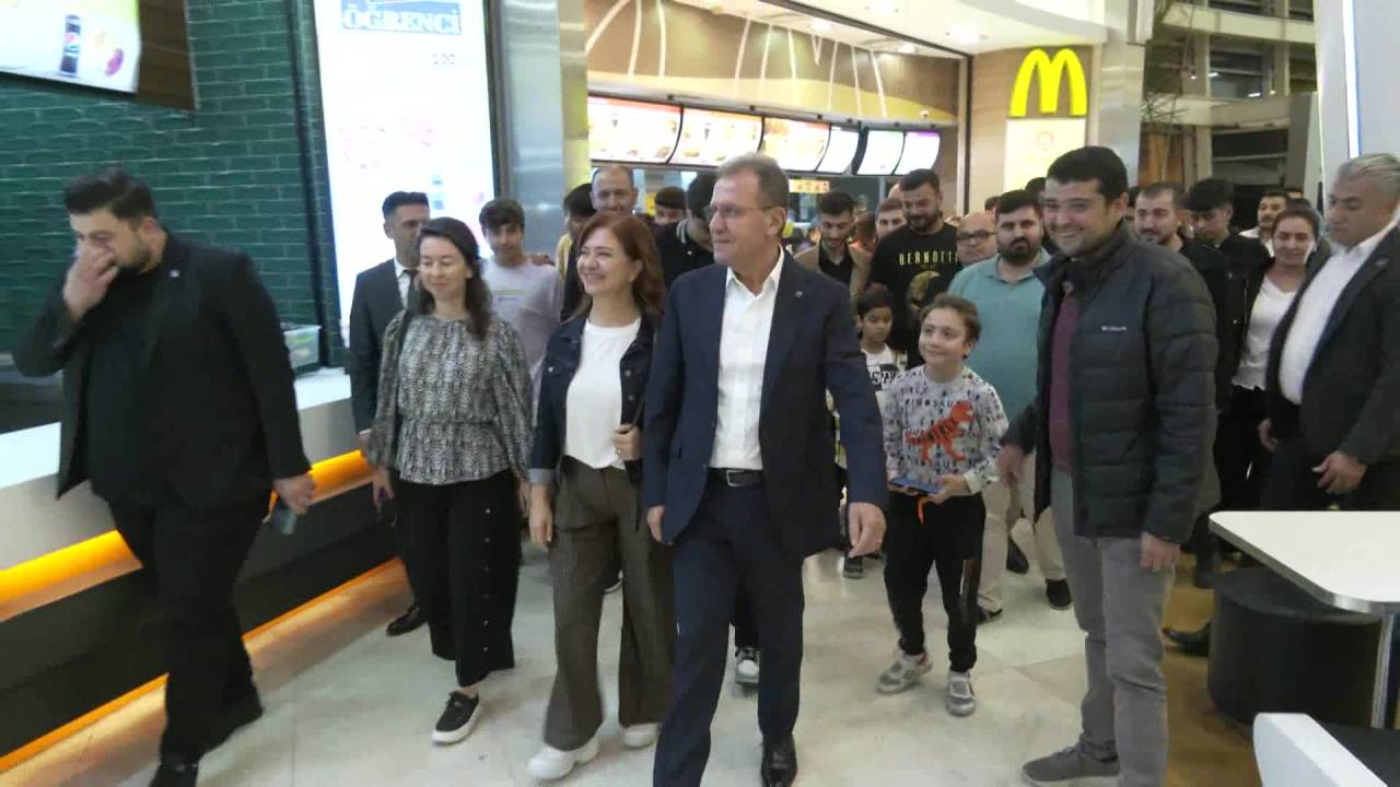 Vahap Seçer, “Atatürk 1881-1919” Filmini İzledi: “Etkilendiğim Bir Film Olduğunu Söyleyebilirim”