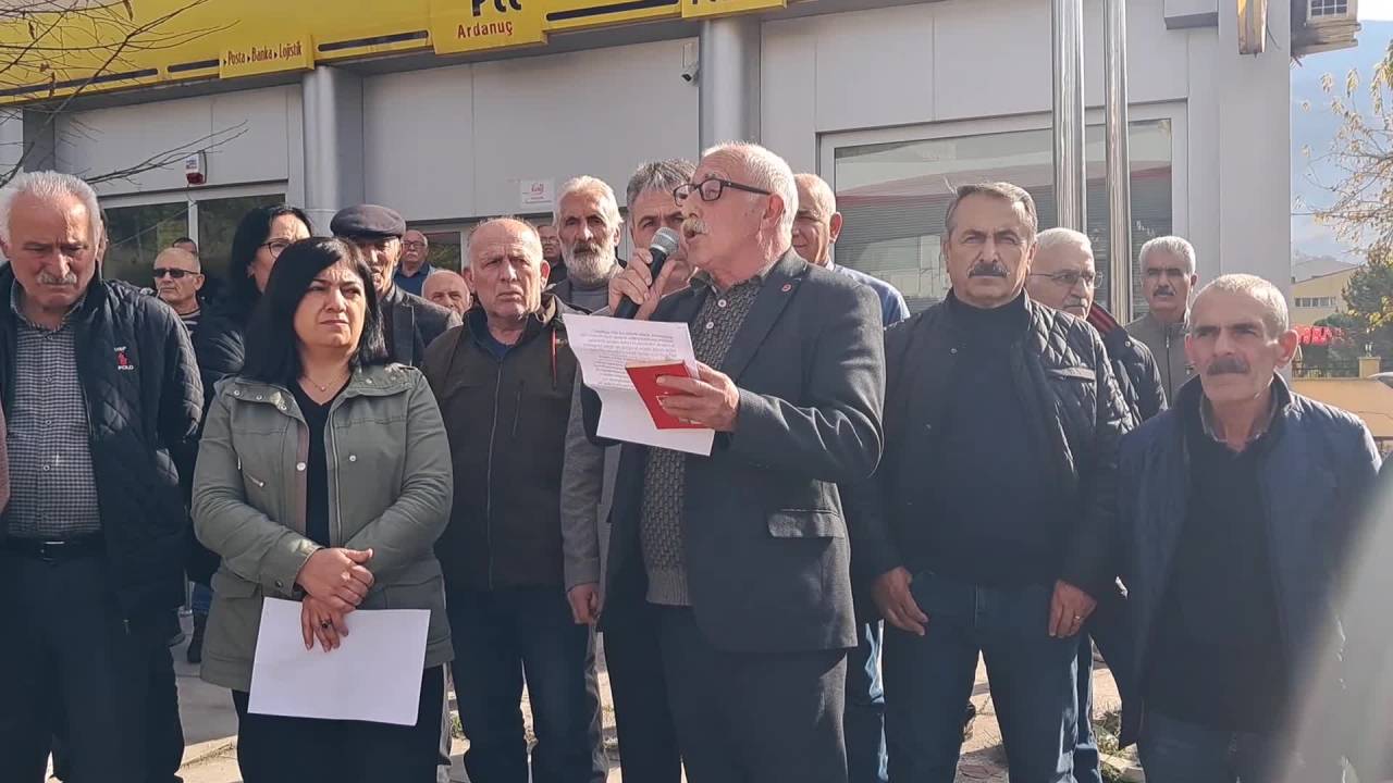 Artvin Ardanuç'tan Yargıtay’a Anayasa Kitapçığı Gönderildi
