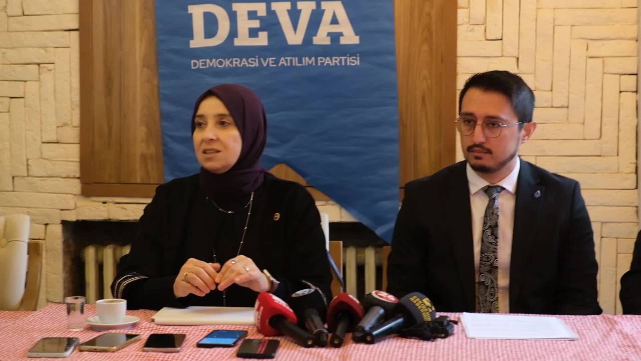 Deva Partili Esen: "Vatandaşımız Bizi Kendi Adaylarımızla Görmek İstiyor"