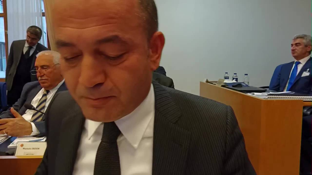 Chp’li Karabat: Ucuza Petrol Alınıyorsa Vatandaşa Neden Pahalı Satılıyor?