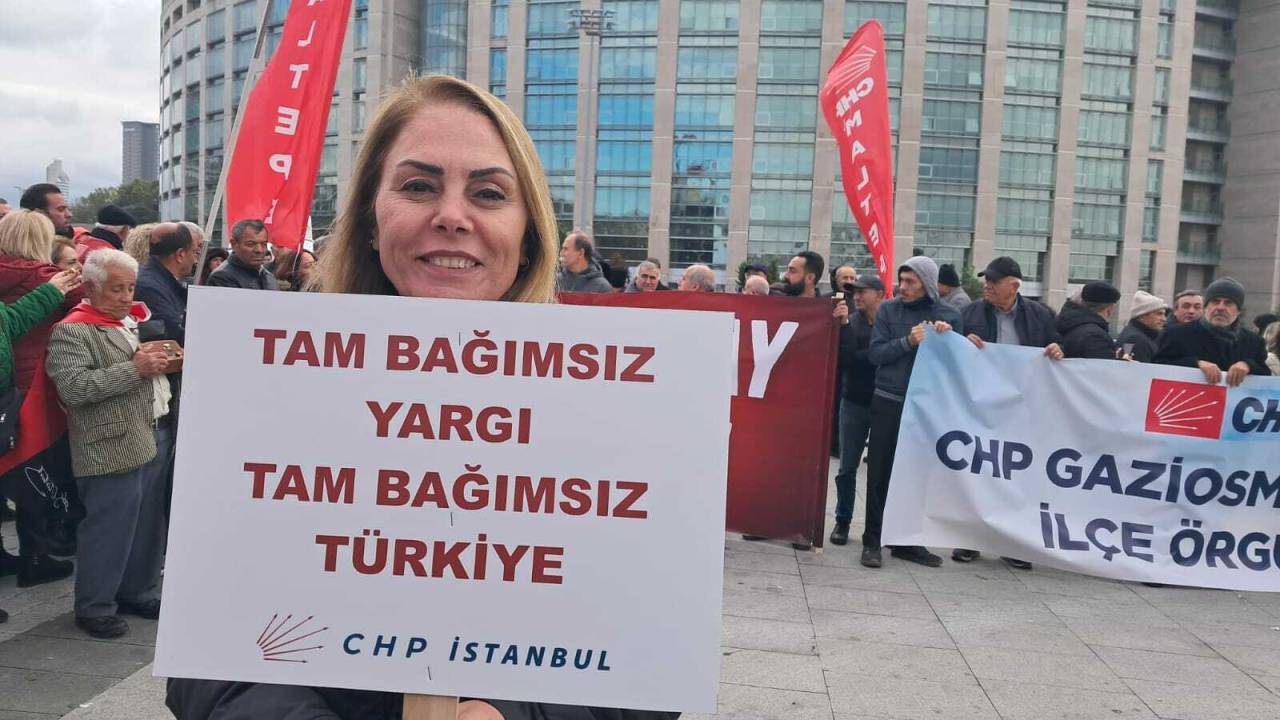 Chp İstanbul İlçe Örgütleri, Çağlayan Adliyesi'nde "adalet Ve Demokrasi Nöbeti"ne Devam Etti