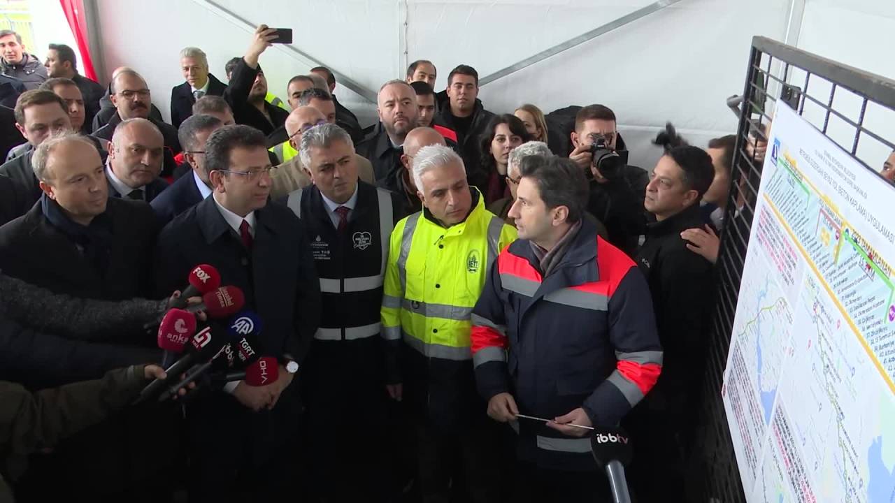 İmamoğlu, Kırlangıçevler Projesi’ni İnceledi: “Bir Sitenin Dönüşümü 11 Yıl Sürer Mi”