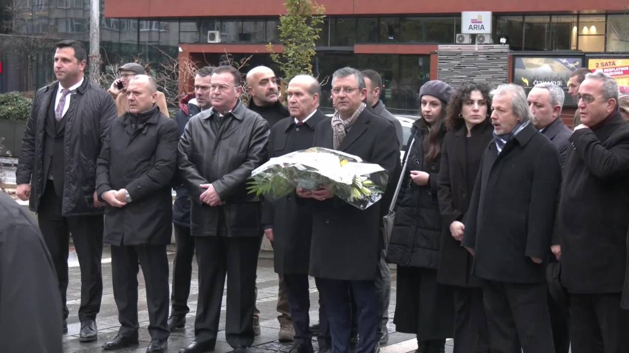 Özgür Özel, Saraybosna’da Savaşlarda Ölenler Anıtı’nda Düzenlenen Törene Katıldı