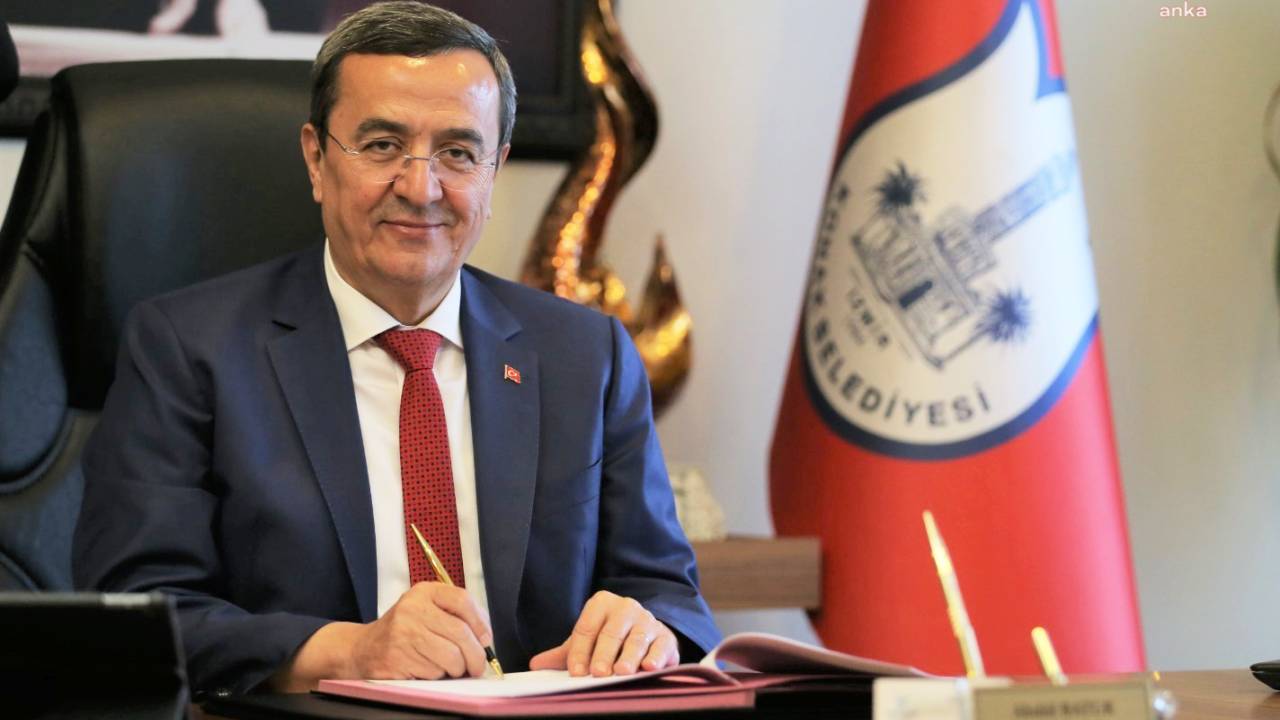 Başkan Batur Yerel Yönetimlerde Çalışma Yaşamında Kadına Şiddet Ve Tacizi Önleme Politika Belgesine İmza Attı