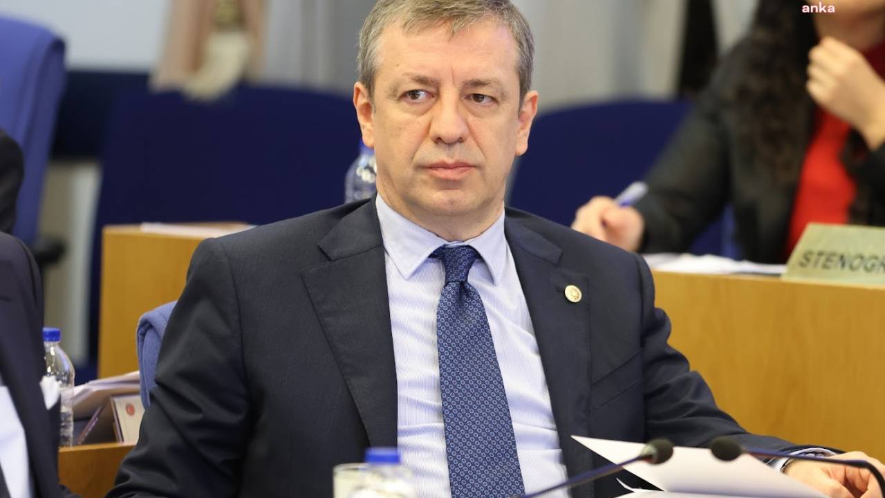 Rahmi Aşkın Türeli'den Torba Kanun Tepkisi: "Parlamentonun Var Olan Yetkileri Cumhurbaşkanına Devrediliyor"