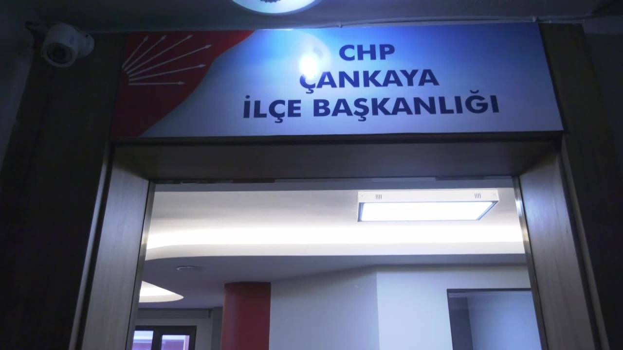 Hukukçu Ömer Faruk Eminağaoğlu, Çankaya Belediye Başkan Adaylığı İçin Chp'ye Başvurdu