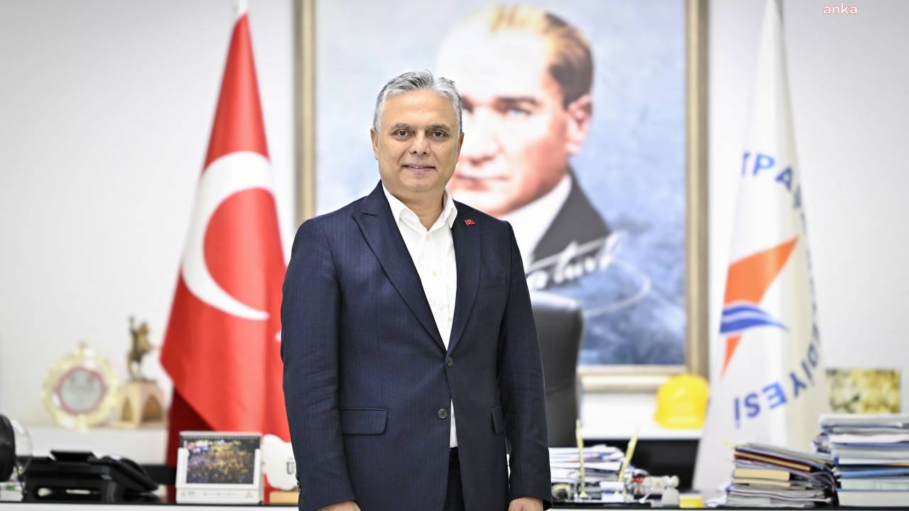 Muratpaşa Belediye Başkanı Uysal, Antalya Büyükşehir İçin Adaylık Başvurusu Yaptı