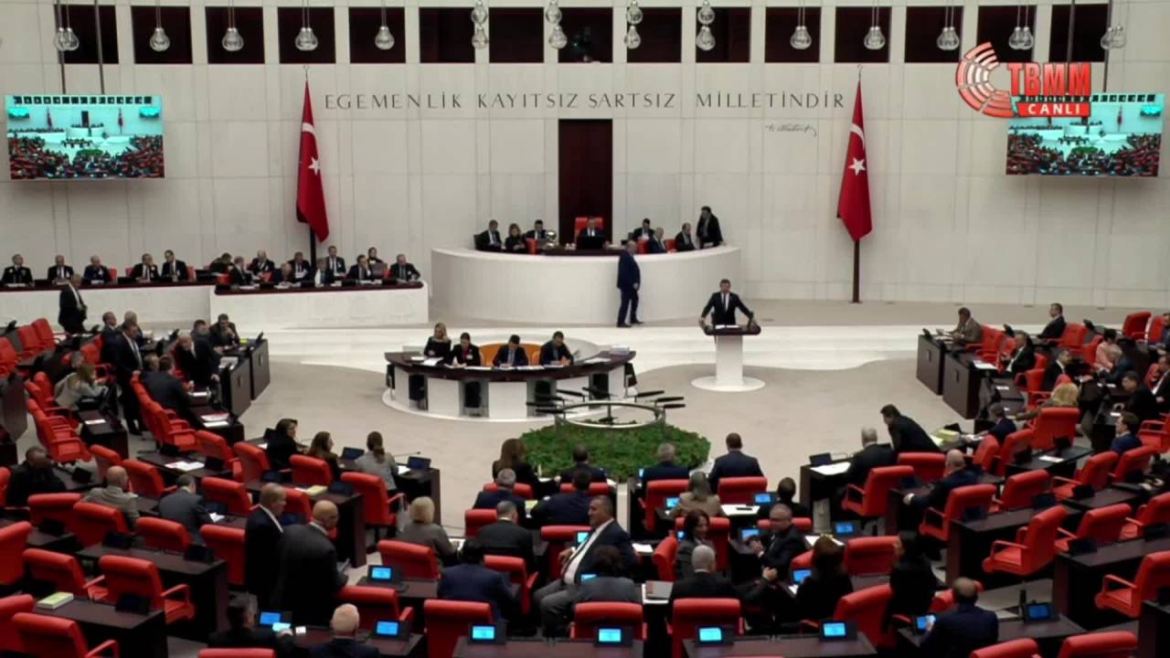 Tbmm Bütçe Görüşmeleri... Cavit Arı: "Akp İktidarı Ülkenin Enerjisini Bitirdi"