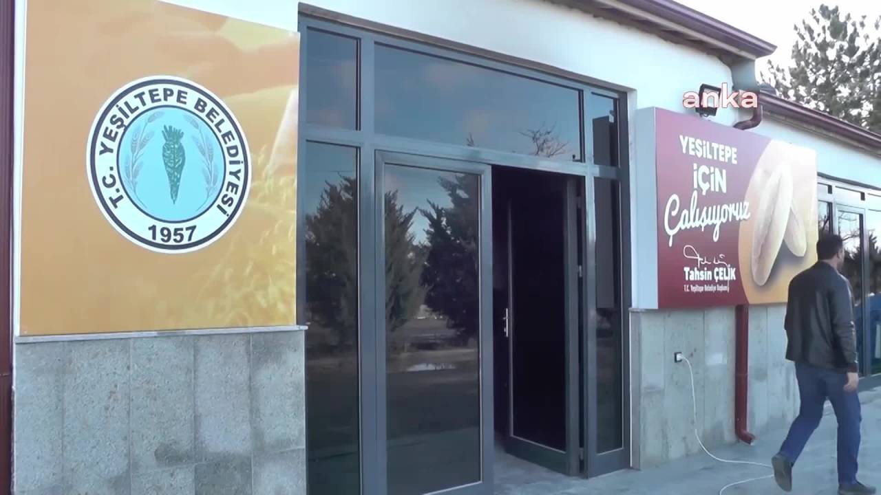 Chp'li Yeşiltepe Belediyesi'ne Bağlı Halk Ekmek, Ekmeği 4.5 Lira Yaptı
