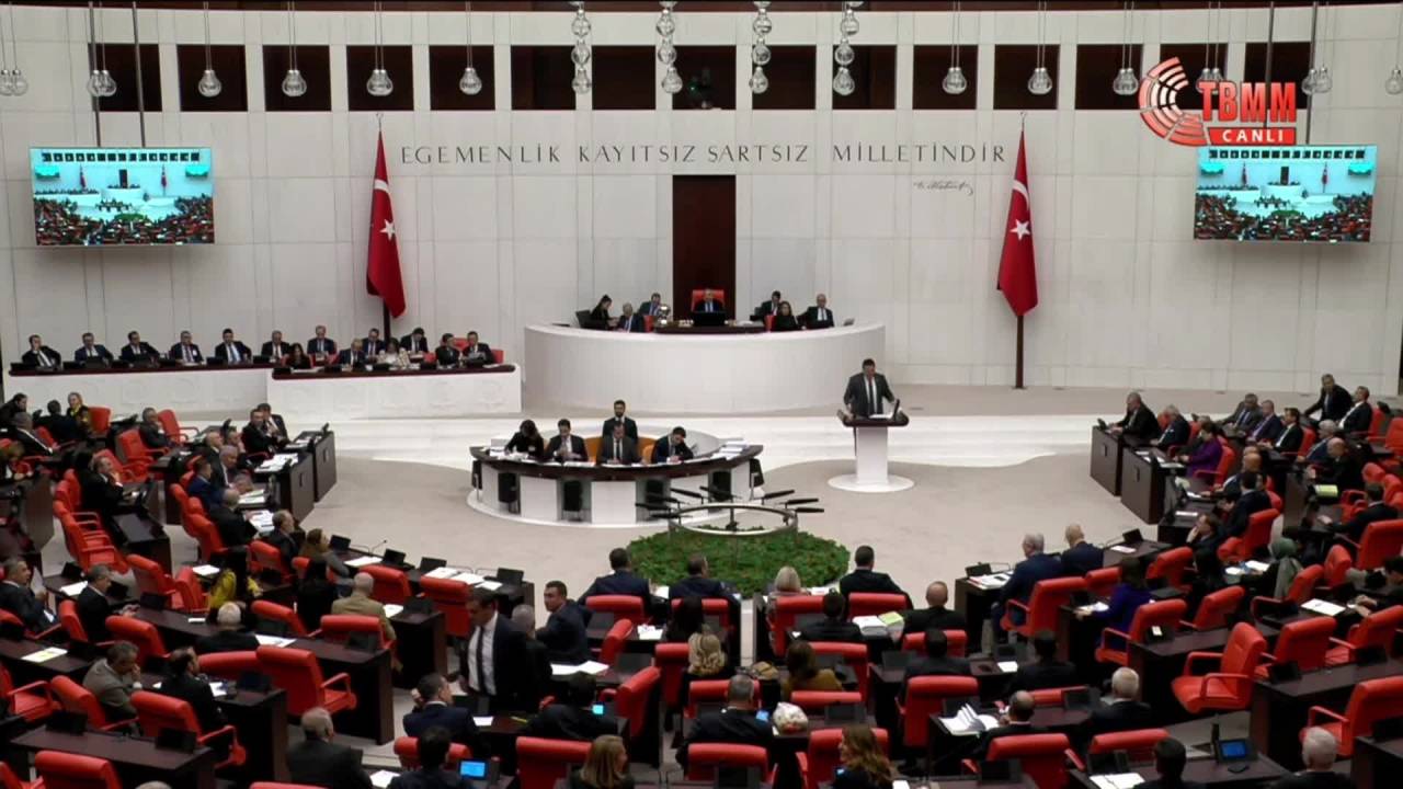 Ulaş Karasu, Yap-işlet-devret Modelini Eleştirdi: "Sadece Almanlar Değil, Bütün Dünya Bu Zekayı Kıskanıyor"