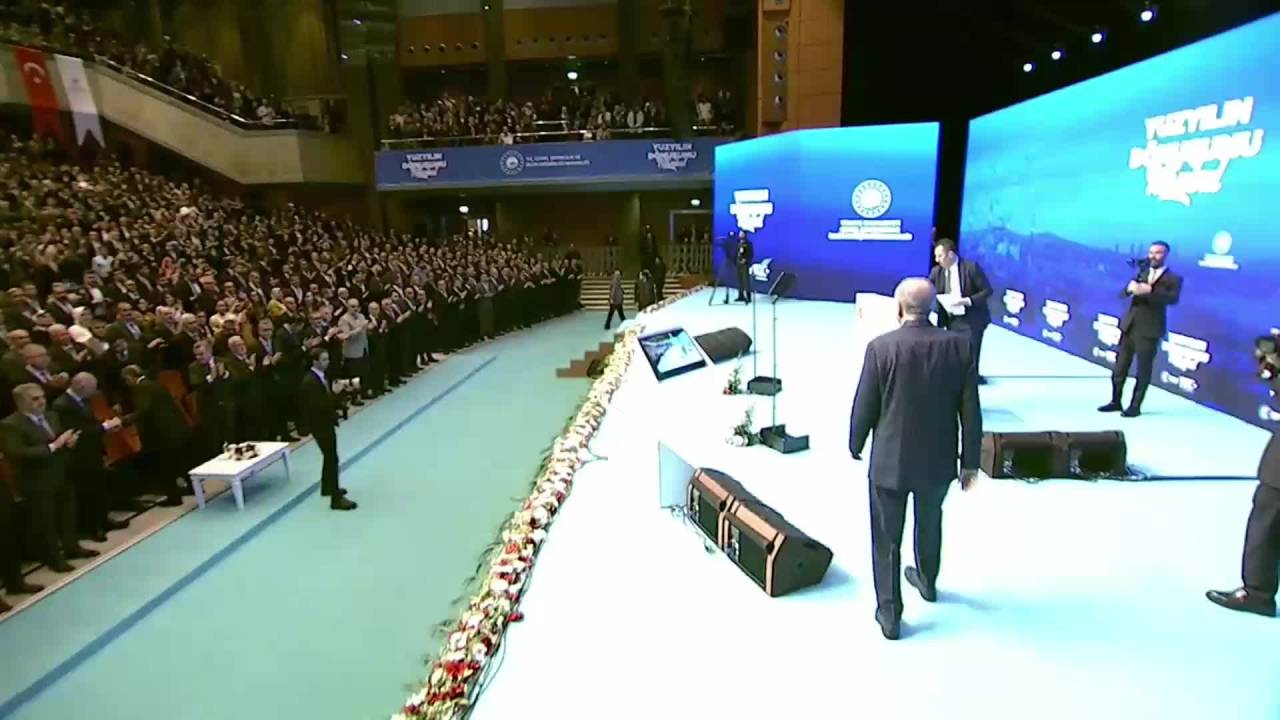 Cumhurbaşkanı Erdoğan: "31 Mart'ta İstanbul'un Fetret Devrini Kapatacağız, İrtifa Kaybına Son Vereceğiz"