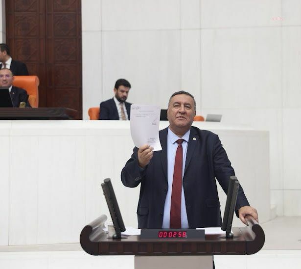 Ömer Fethi Gürer, “Diplomalı İşsizler” Sorununu: “İşsiz Nüfusun Üçte Biri Üniversite Mezunu”
