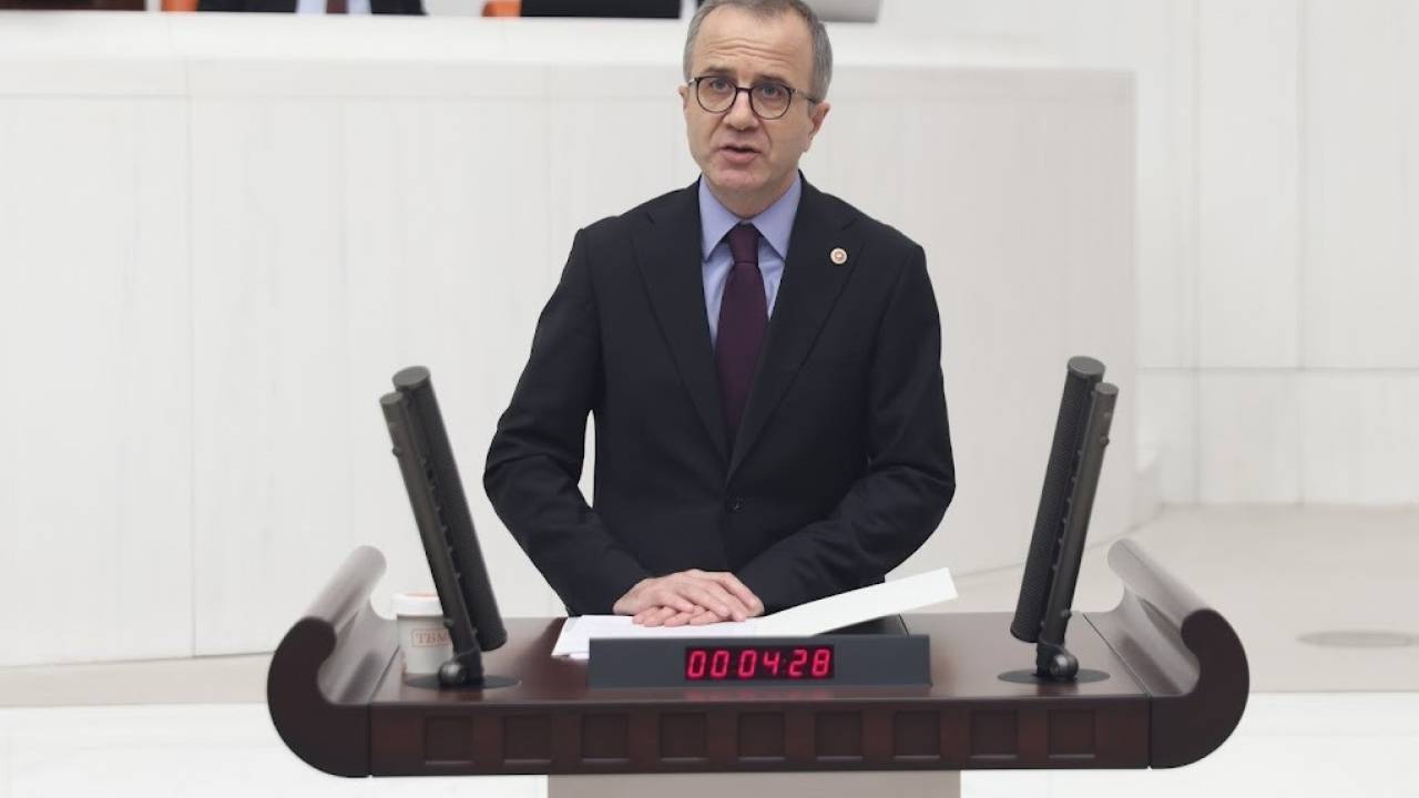 Milli Eğitim Bakanı Tekin, Okan Konuralp'in Pdr Norm Kadro Yönetmeliği'ne İlişkin Sorusuna Yanıt Vermedi