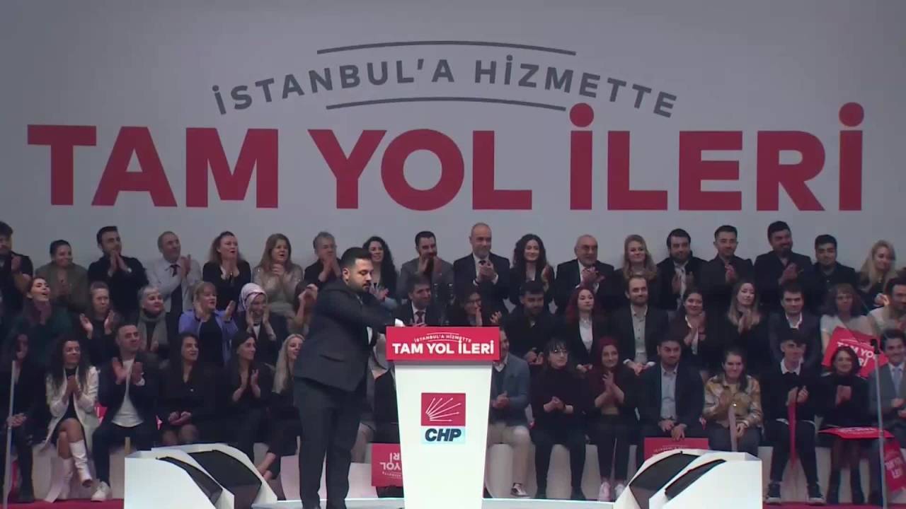 İbb Aday Tanıtım Toplantısı… Özgür Çelik: “İstanbul’da Ve Türkiye’de Yeniden Bir Zafer Elde Edeceğiz”
