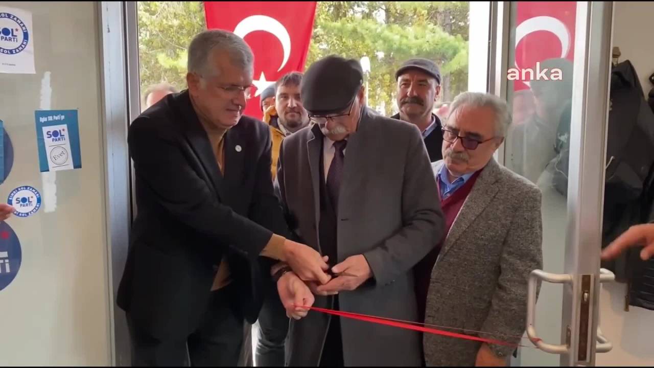 Sol Parti Sözcüsü Tombul: "Bizim Olan, Halkın, Emekçinin Olan Bütün Değerler 3-5 Sermayedara Peşkeş Çekildi"