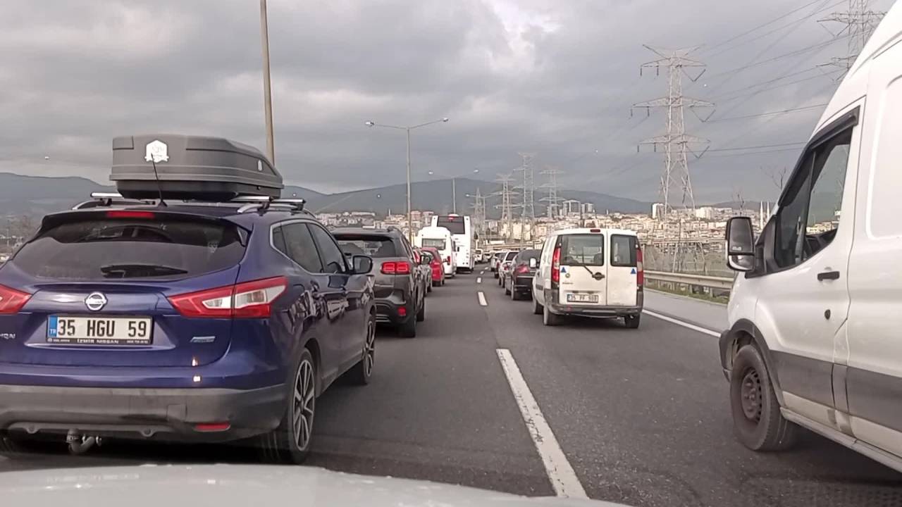 Erdoğan, Akp İzmir Adaylarını Tanıttı, Kentte Trafik Felç Oldu