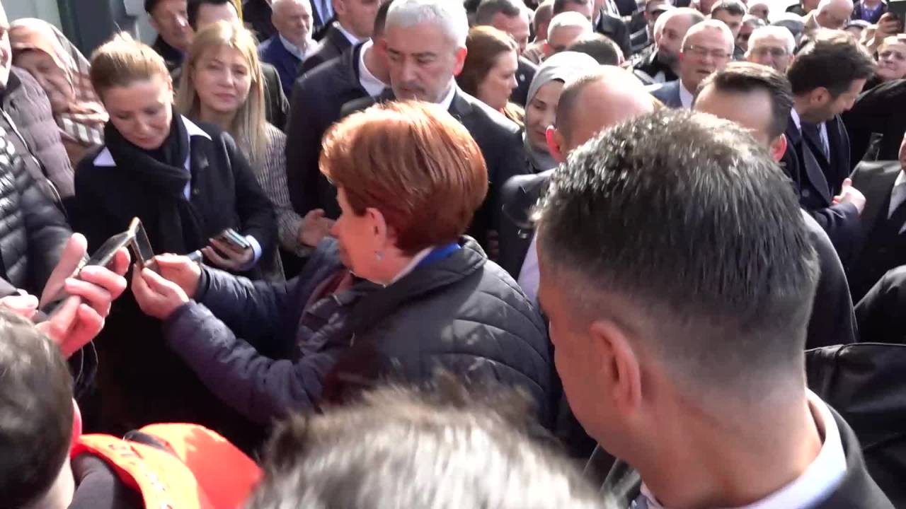 Akşener’in Ziyaret Ettiği Ordulu Esnaf: “Zenginimiz Uçtu Fakirimiz De Yere Girdi”