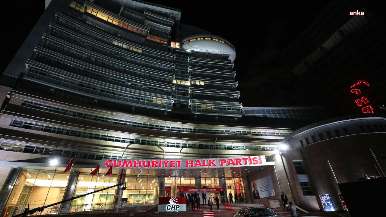 Chp İzmir Adaylarını Açıkladı... İzmir Büyükşehir Belediye Başkan Adayı Cemil Tugay Oldu