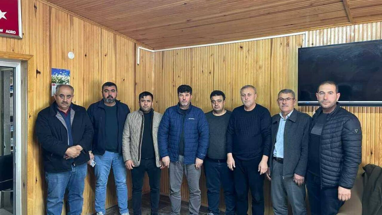 Akp Eskil İlçe Teşkilatı Topluca İstifa Etti