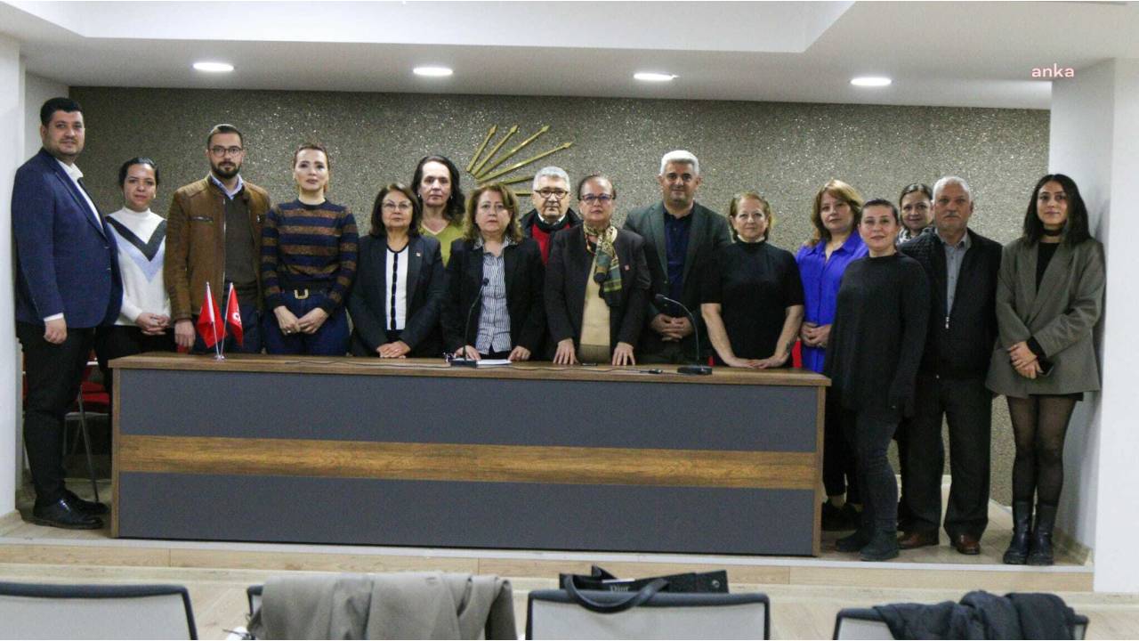 Chp'li Kadınlar 81 İlde Ortak Açıklama Yaptı: Medeni Kanun İçin Sil Baştan Diyenleri Siyasetten Sileceğiz