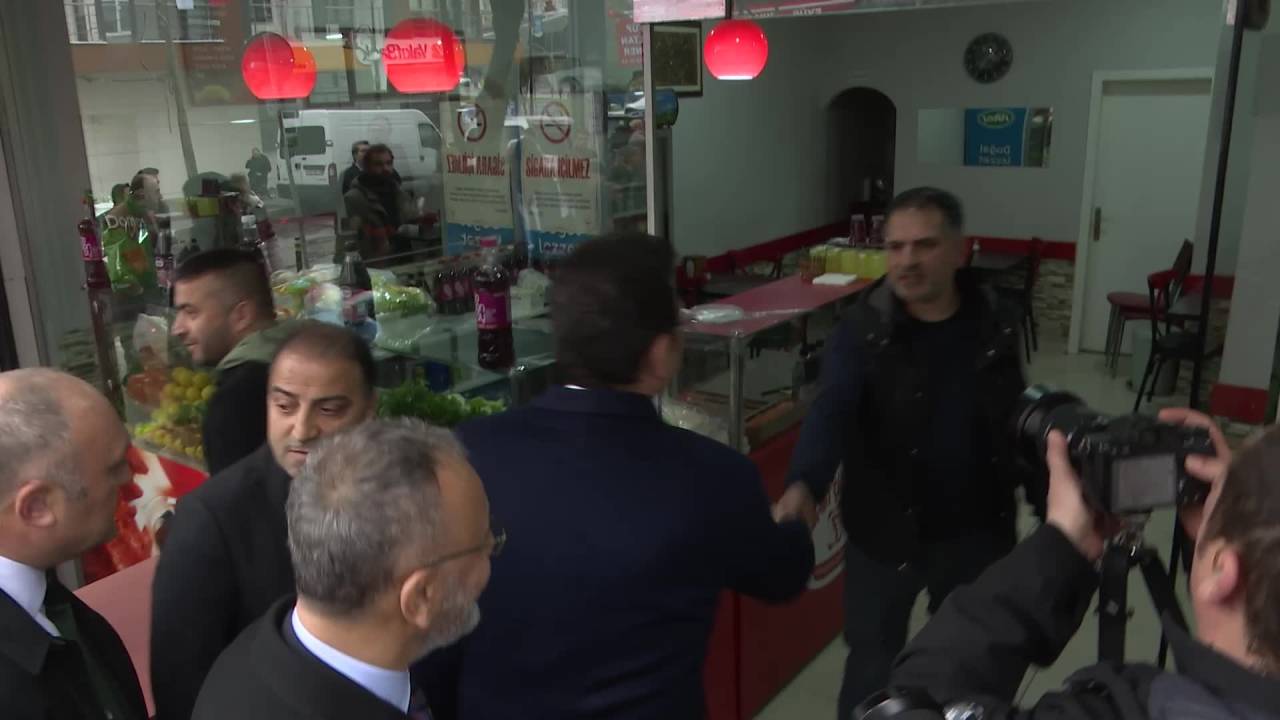 İmam Hatip Ortaokulu Öğrencileri Talep Etti, İmamoğlu Çalışma Arkadaşlarına Talimat Verdi