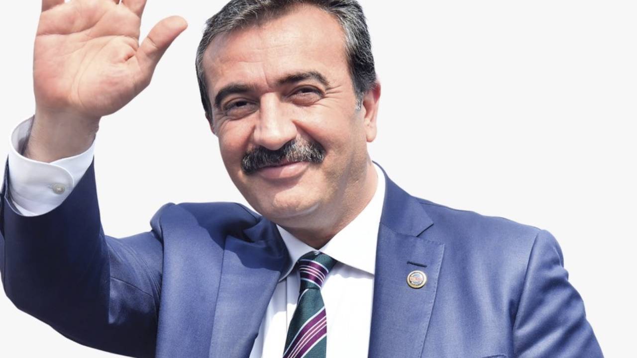 Çukurova Belediye Başkanı Soner Çetin, Chp'den İstifa Etti