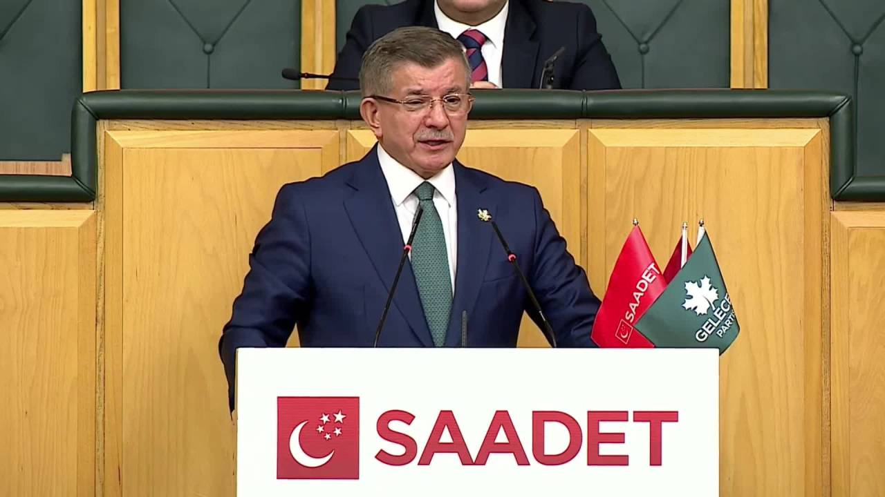 Ahmet Davutoğlu: Medeniyet Altınlarda Değil Zihinlerde Kurulur