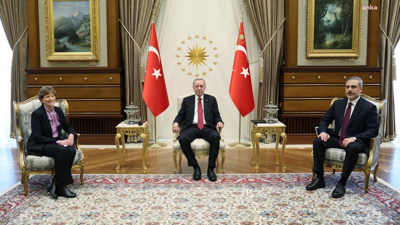 Cumhurbaşkanı Erdoğan, Abd'li Senatör Shaheen İle Cumhurbaşkanlığı'nda Bir Araya Geldi