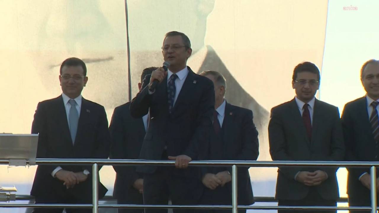 (1) Özgür Özel: Murat Kurum'un İstanbul'un Felaketi Olmasına İzin Vermeyeceğiz